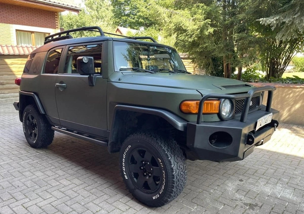 Toyota FJ cena 64900 przebieg: 303000, rok produkcji 2007 z Rybnik małe 67